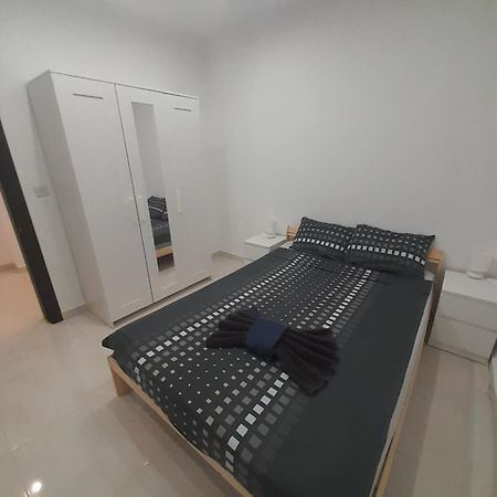 Is-Swieqi Modern 3Br Stylish Apartment With Large Balcony - Close To St Julians And St Georges Bay מראה חיצוני תמונה